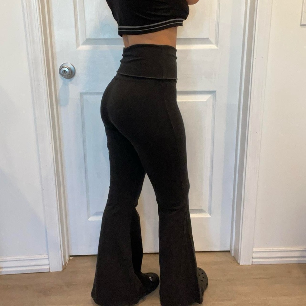 (4 pieces) Aerie Offline OG Super Flare Foldover Hi-Rise Leggings - Picture 4 of 8